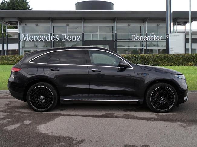 MERCEDES-BENZ EQC Photo 7
