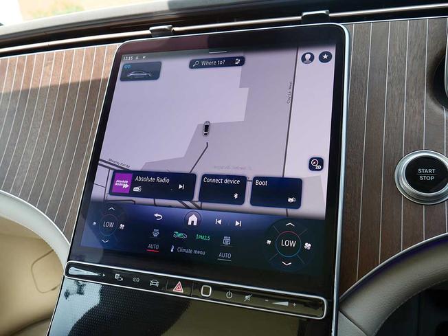 MERCEDES-BENZ Eqs Photo 20