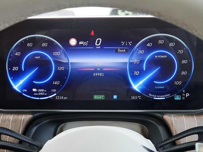 MERCEDES-BENZ Eqs Photo 4