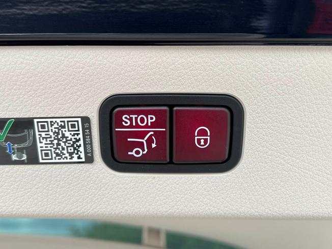 MERCEDES-BENZ Eqs Photo 19