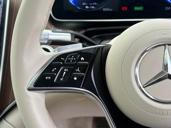 MERCEDES-BENZ Eqs Photo 21