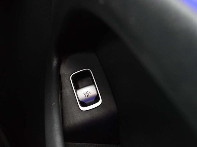 MERCEDES-BENZ Eqs Photo 18