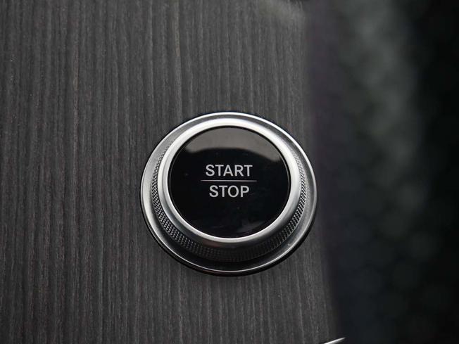 MERCEDES-BENZ Eqs Photo 19