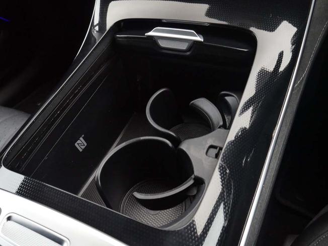 MERCEDES-BENZ Eqs Photo 20