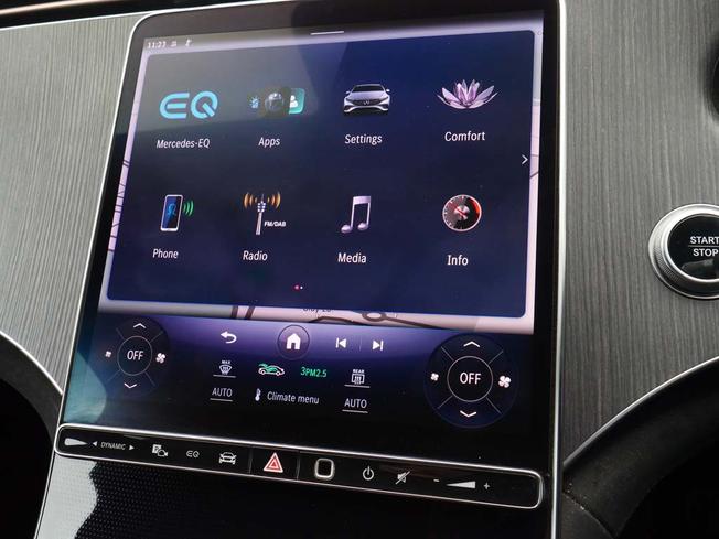 MERCEDES-BENZ Eqs Photo 23