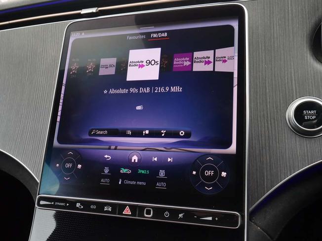 MERCEDES-BENZ Eqs Photo 26