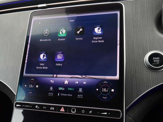 MERCEDES-BENZ Eqs Photo 33
