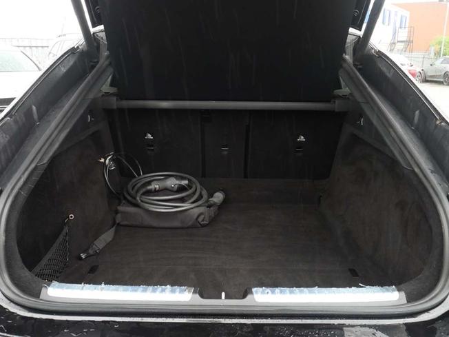 MERCEDES-BENZ Eqs Photo 9