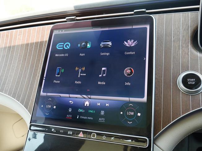 MERCEDES-BENZ Eqs Photo 21