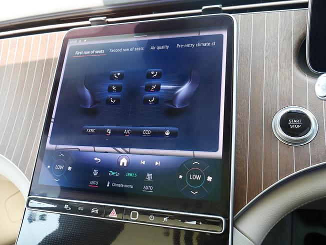 MERCEDES-BENZ Eqs Photo 22