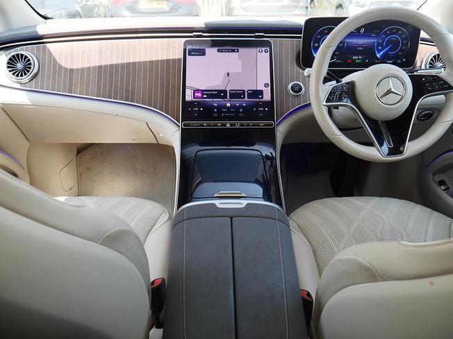 MERCEDES-BENZ Eqs Photo 5