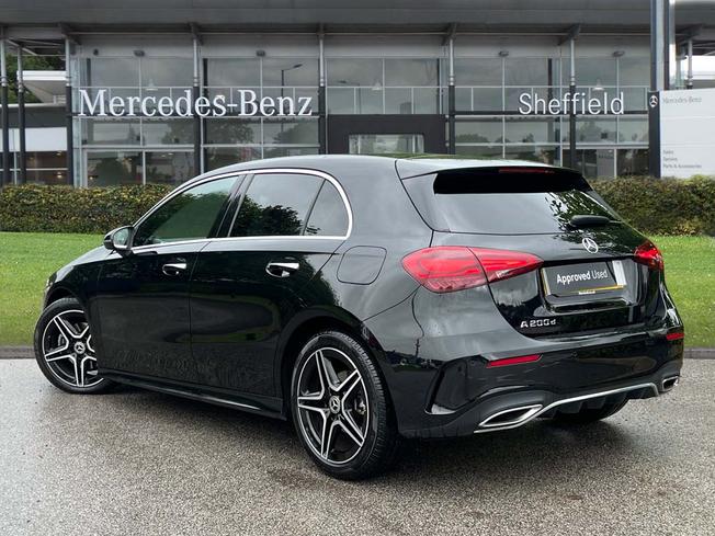 MERCEDES-BENZ A Class Photo 2