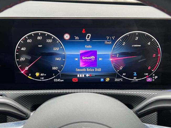 MERCEDES-BENZ A Class Photo 29