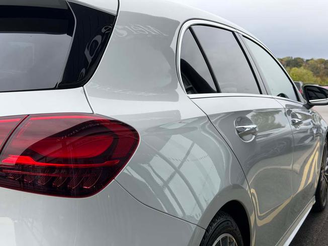 MERCEDES-BENZ A Class Photo 18