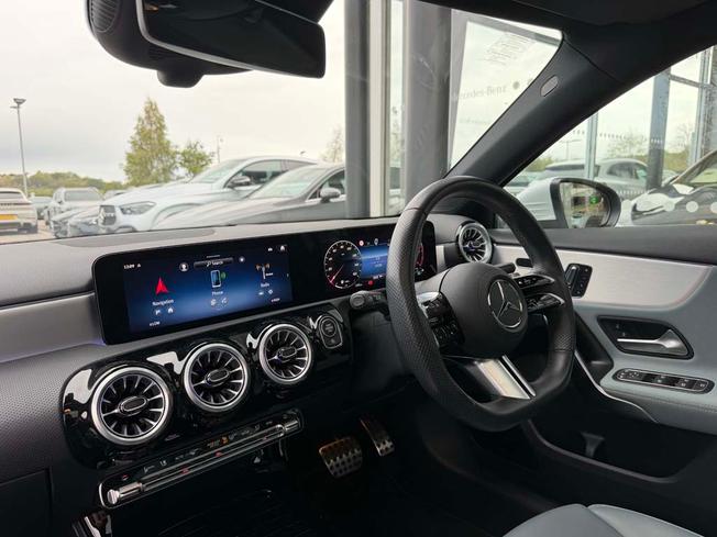 MERCEDES-BENZ A Class Photo 43