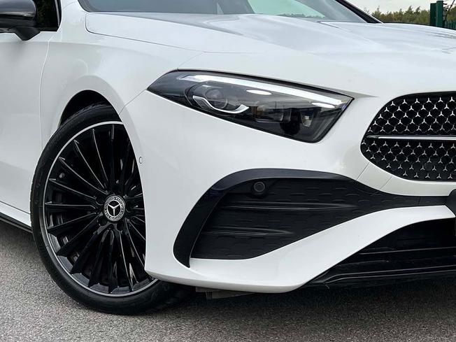 MERCEDES-BENZ A Class Photo 12
