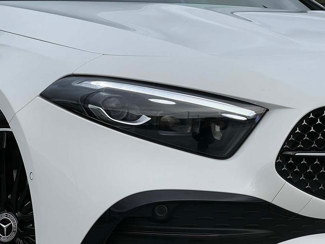 MERCEDES-BENZ A Class Photo 13