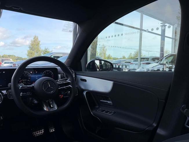 MERCEDES-BENZ A Class Photo 43