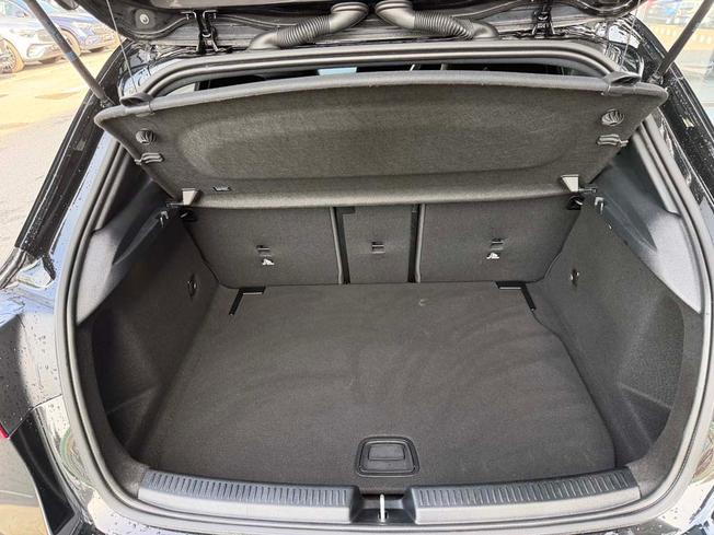 MERCEDES-BENZ A Class Photo 9