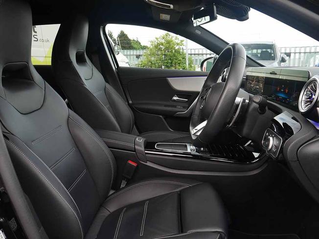 MERCEDES-BENZ A Class Photo 35