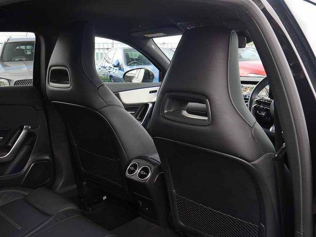 MERCEDES-BENZ A Class Photo 40