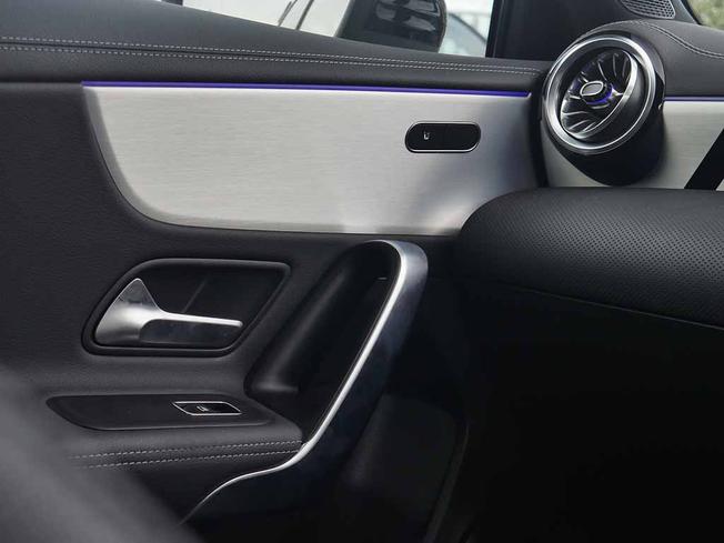 MERCEDES-BENZ A Class Photo 45