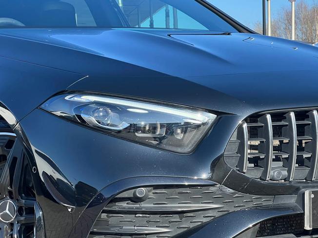 Mercedes-Benz A Class Photo 13