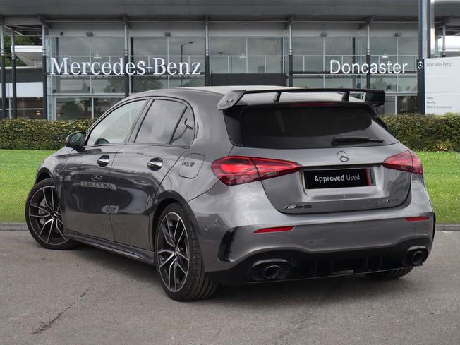 MERCEDES-BENZ A Class Photo 2