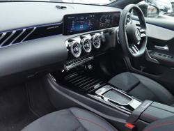 MERCEDES-BENZ A Class Photo 3