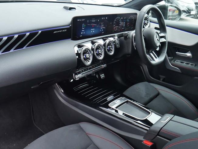 MERCEDES-BENZ A Class Photo 3
