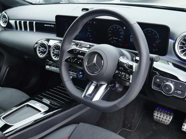 MERCEDES-BENZ A Class Photo 37