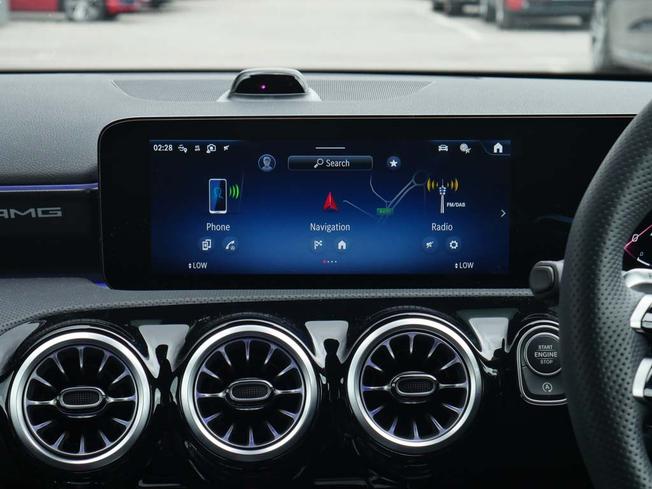 MERCEDES-BENZ A Class Photo 47