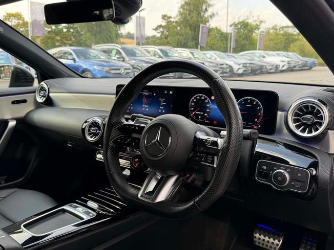 MERCEDES-BENZ A Class Photo 39
