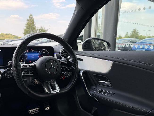 MERCEDES-BENZ A Class Photo 41
