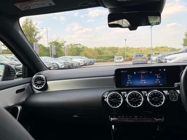 MERCEDES-BENZ A Class Photo 42