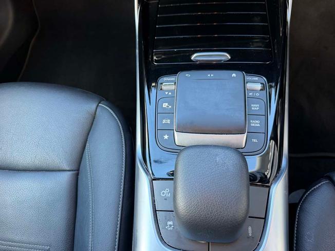 MERCEDES-BENZ A Class Photo 33