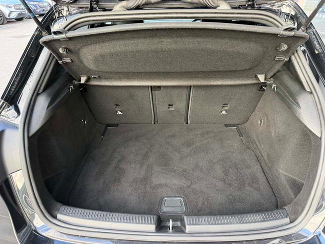 MERCEDES-BENZ A Class Photo 9
