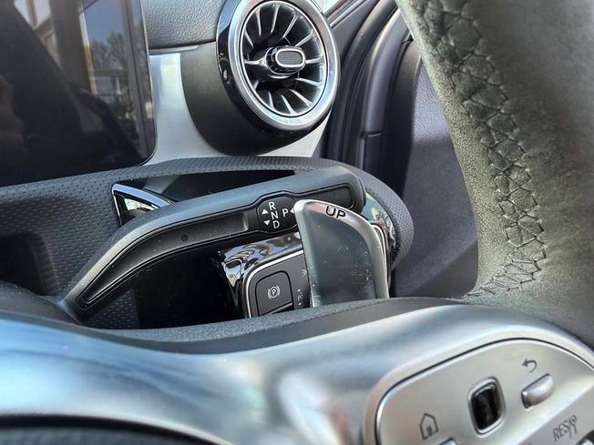 MERCEDES-BENZ A Class Photo 28