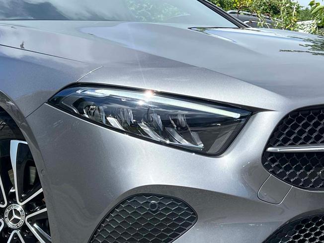 MERCEDES-BENZ A Class Photo 13