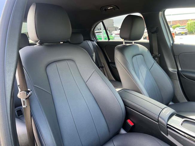 MERCEDES-BENZ A Class Photo 39