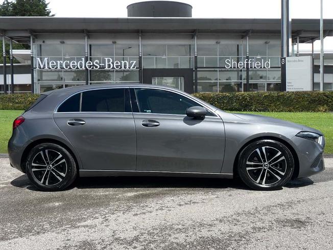 MERCEDES-BENZ A Class Photo 7