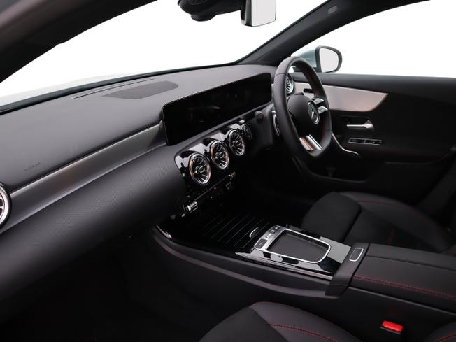 MERCEDES-BENZ A Class Photo 19