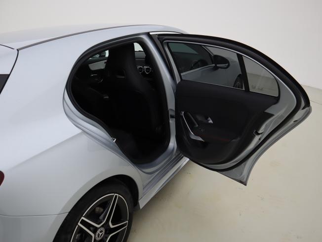 MERCEDES-BENZ A Class Photo 24