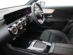 MERCEDES-BENZ A Class Photo 3