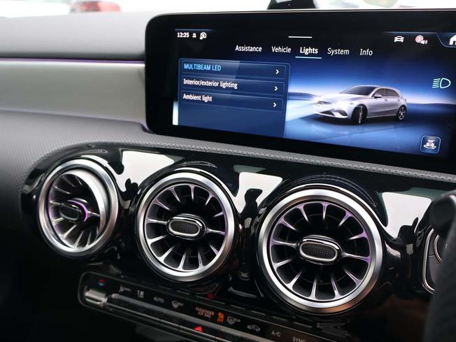 MERCEDES-BENZ A Class Photo 47