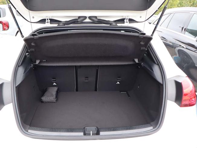 MERCEDES-BENZ A Class Photo 9
