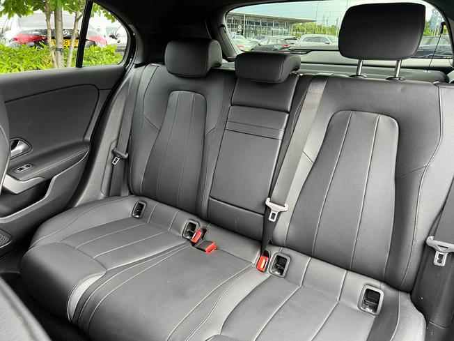 MERCEDES-BENZ A Class Photo 8