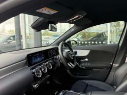 MERCEDES-BENZ A Class Photo 3