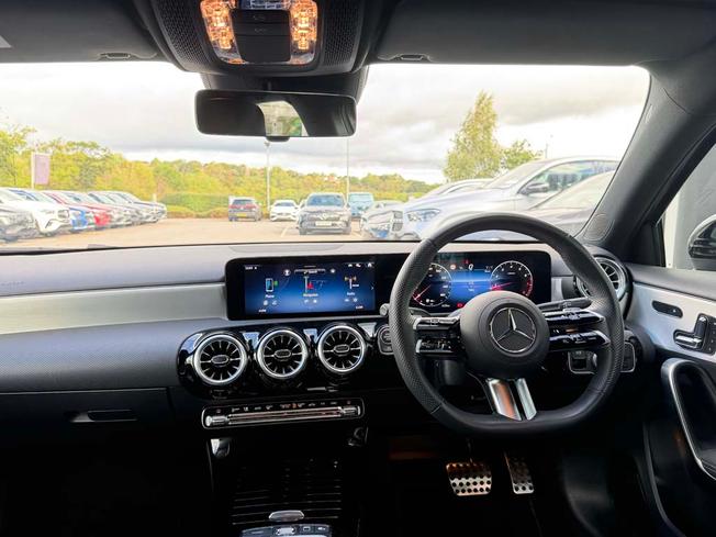 MERCEDES-BENZ A Class Photo 5