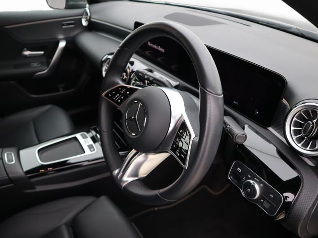 MERCEDES-BENZ A Class Photo 11